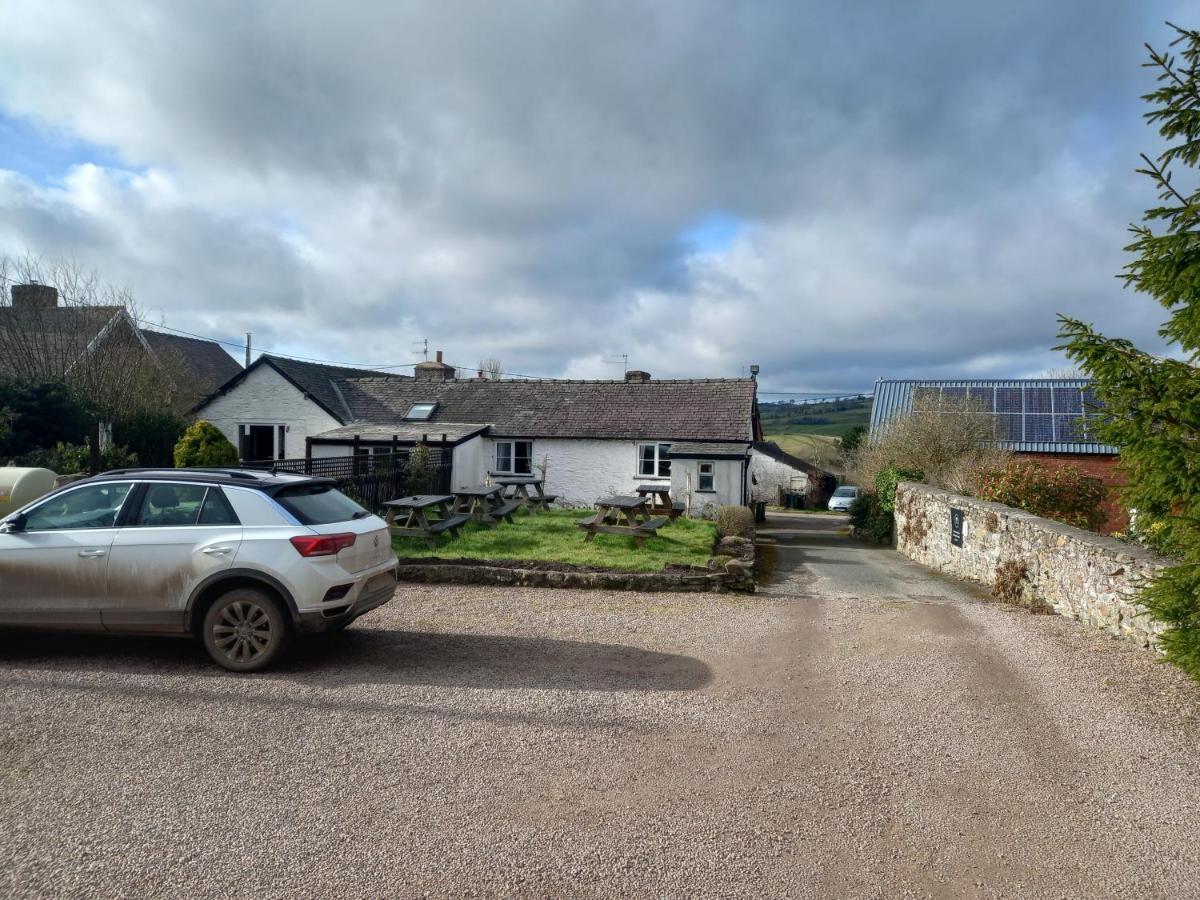 The Crown Inn Wentnor Bagian luar foto