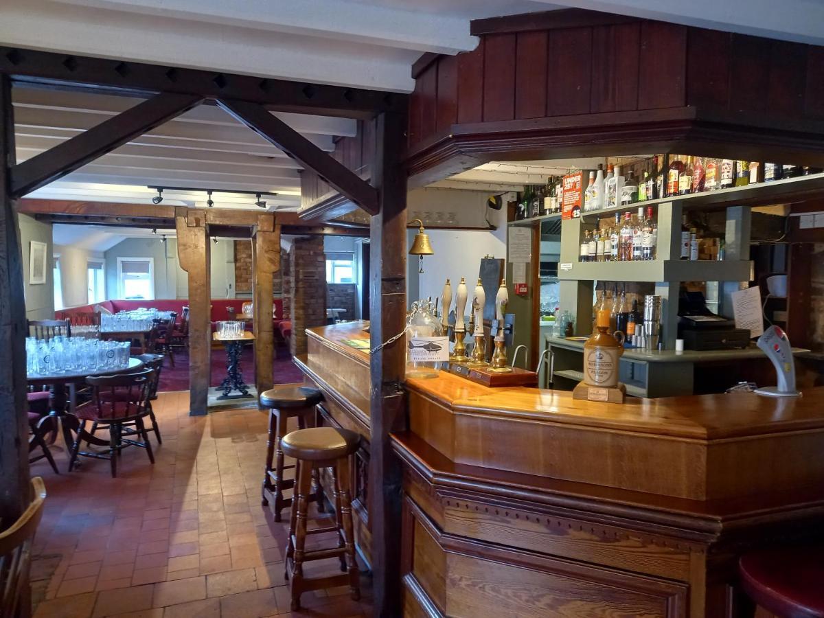 The Crown Inn Wentnor Bagian luar foto