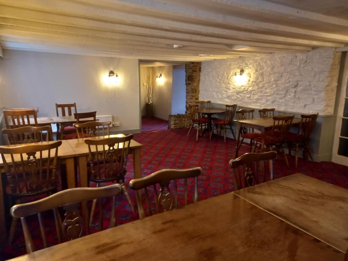 The Crown Inn Wentnor Bagian luar foto