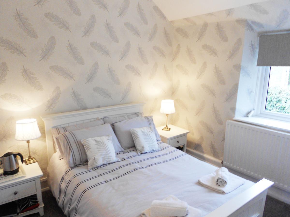 The Crown Inn Wentnor Bagian luar foto